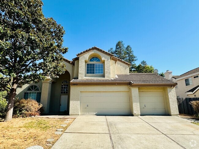 Building Photo - 5805 Devon Dr Rental