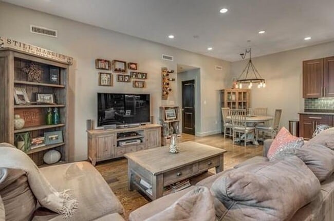 Photo - 45 Vinton St Unit 3