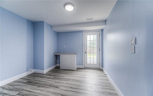 Photo - 44 Cherrytree Crt