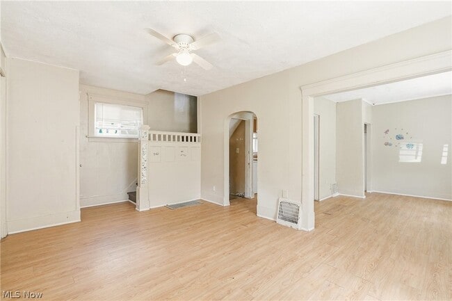 285 Sumner Ct