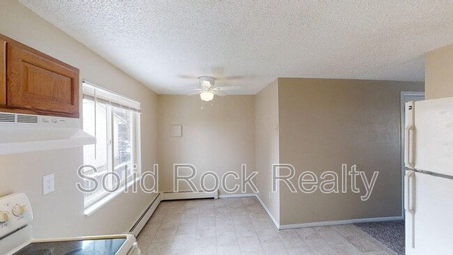 Photo - 2909 Sage St