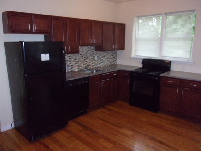 N Property Group - Temple Off Campus Housing