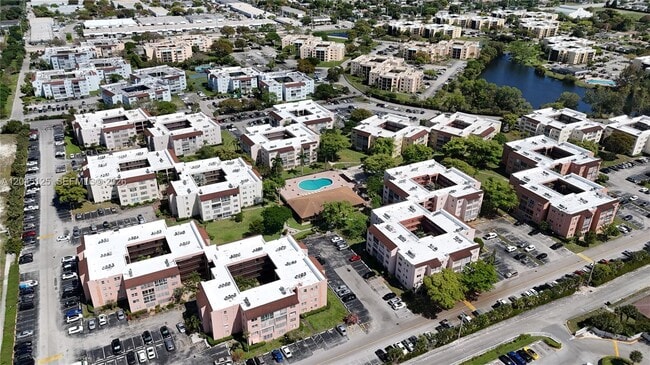 Photo - 2861 Somerset Dr Unidad 301