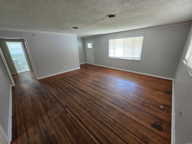 Photo - 3805 Mellene Dr House