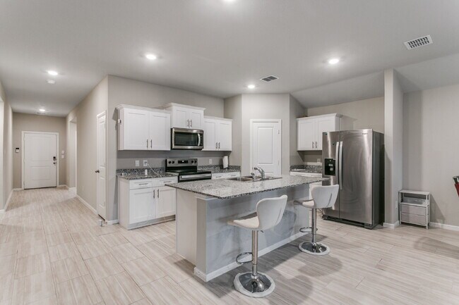 Photo - Stylish 4-Bedroom Home in Justin