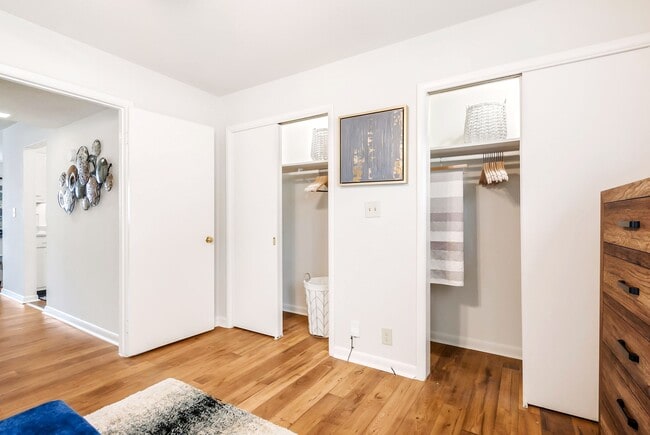 Waterford Square Apartment Homes
