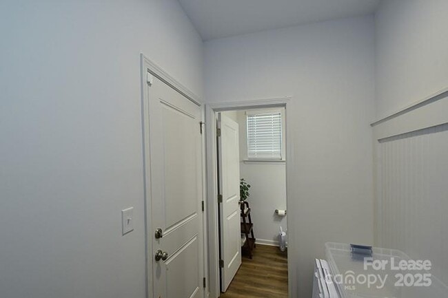 Photo - 2046 McDonald Dr