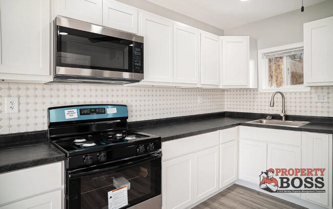 Photo - 4216 W 19th Plaza