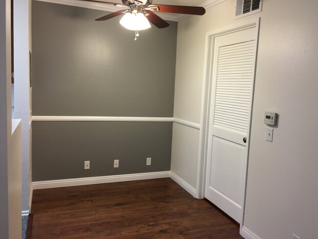 Photo - 14615 Burbank Blvd Unit 202B