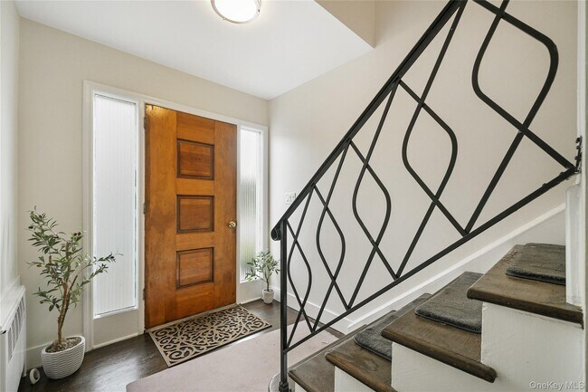 Photo - 18 Park Ave Unit 2nd Floor