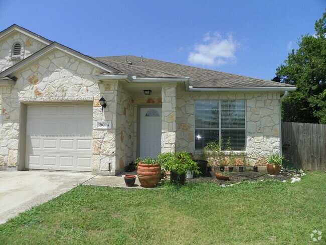 Building Photo - 2601 Cypress Ln Unit 2601 A Cypress Ln Rental