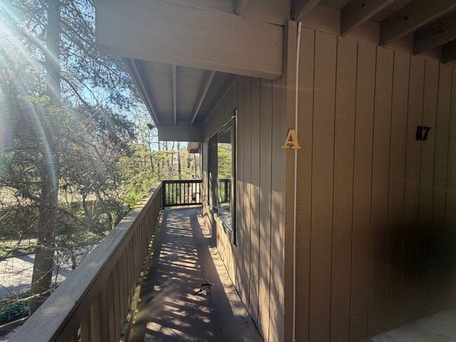 Building Photo - Sylvan Heights Condo - Minutes From Downtown.  Rent includes Water/Sewer & Garbage.  Clubhouse in...