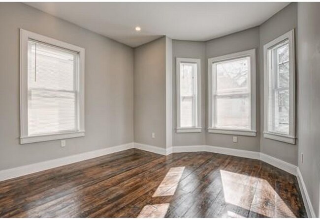 Photo - 19 Dorset St