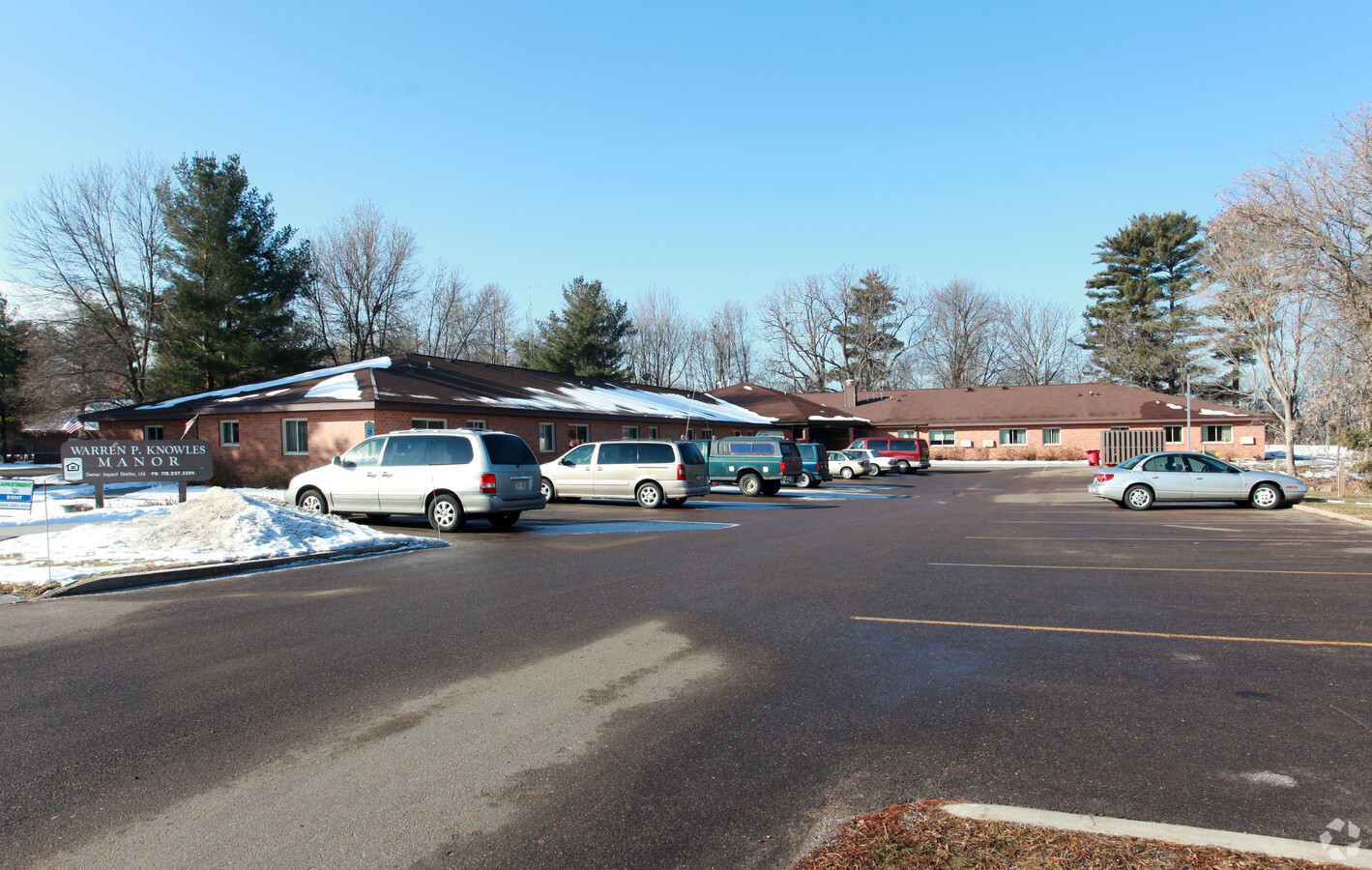 Photo - Warren P. Knowles Manor Apartments