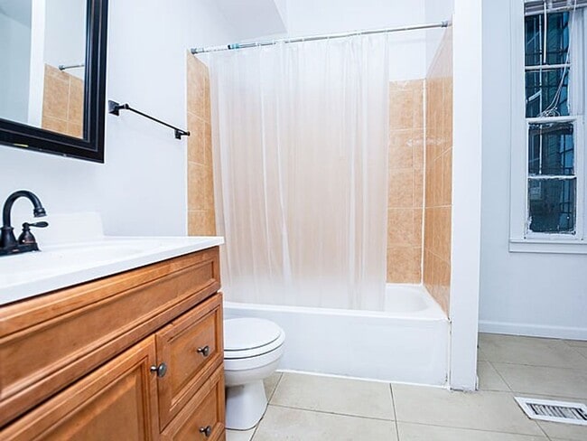 Photo - 1834 N Bissell St Unit 1834-1