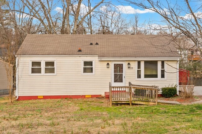 Photo - 3 Bedroom Pet Friendly Home For Rent!