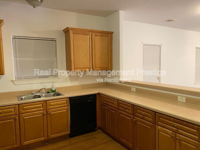 Photo - 6706 Woodrow St