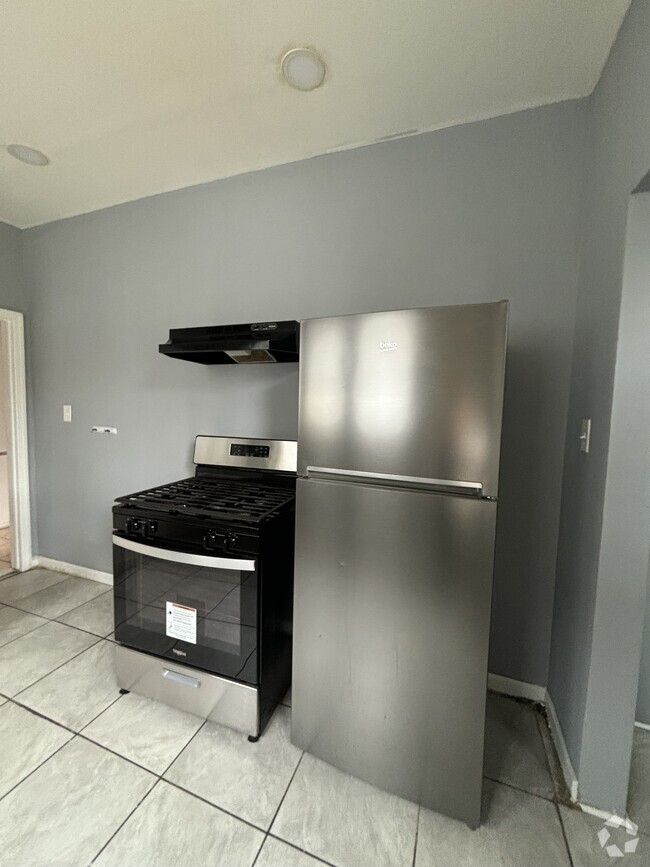 Building Photo - 888 S 18th St Unit 2 Rental