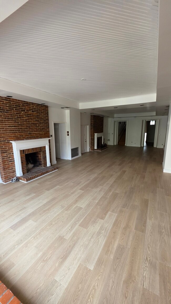 25x45 Feet Long - 403 N Charles St Unit Suite 300