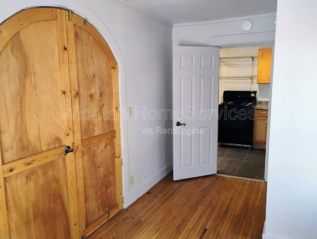 Photo - 1086 N Cedar St Unidad 2