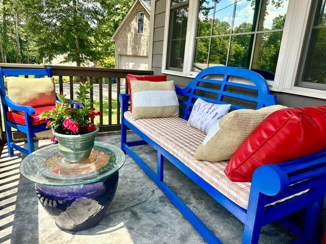 Photo - Charming 3 Bed 2.5 Bath Furnished Cottage COMING SOON!