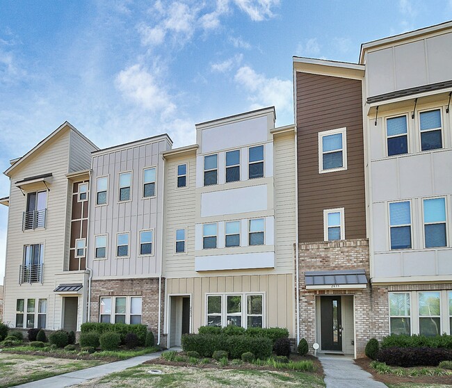 Photo - 2633 Statesville Ave