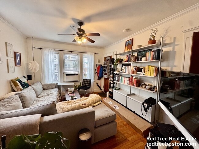 Photo - 21 Saint Peter St Unit 2R