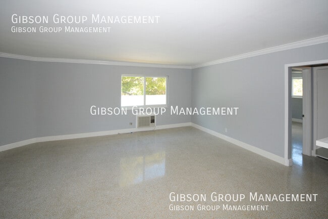 Photo - 806 NE 16th St Unidad 7