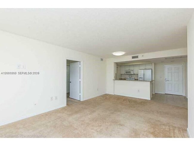 Photo - 19501 W Country Club Dr Unit 2205