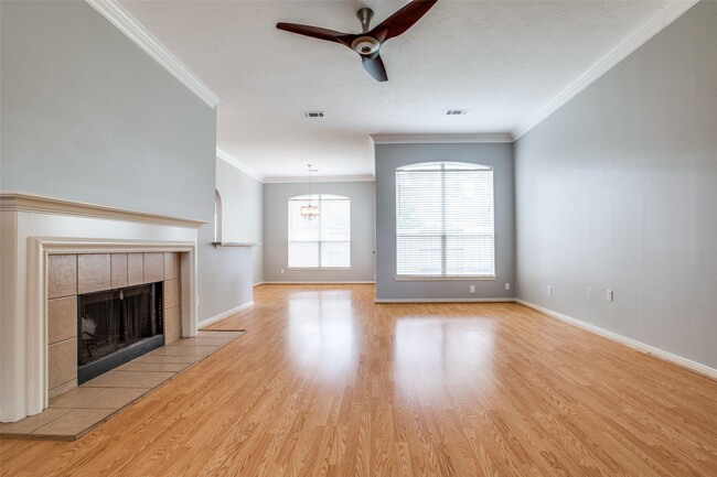 Photo - 9331 Rodgers Rd