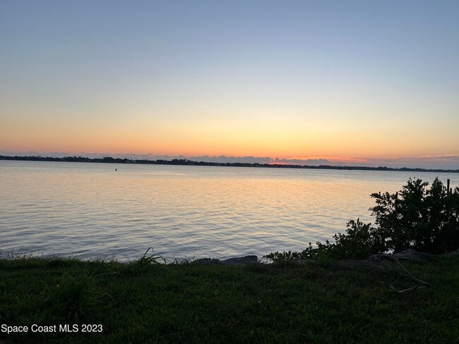 Photo - 803 Rockledge Dr