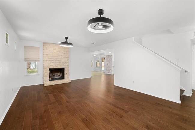 Photo - 7602 Banpass Ln