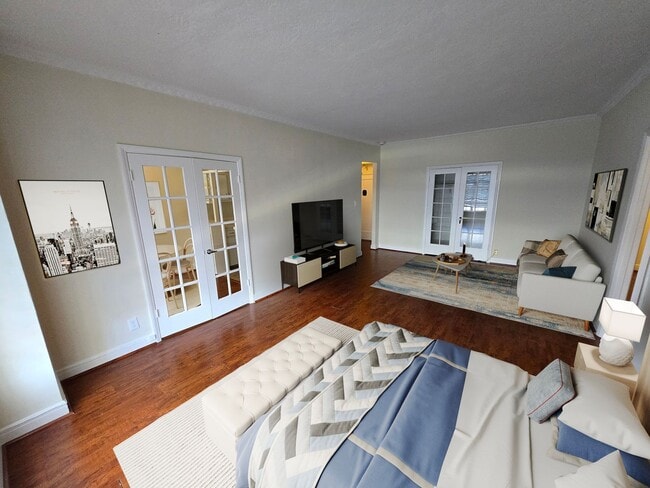 Building Photo - 570 N Rossmore Ave Unit 202 Rental