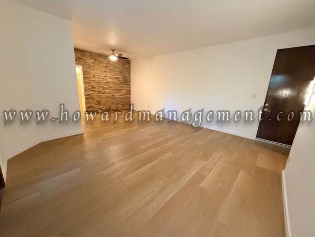 Photo - 6150 Buckingham Pkwy Unit 104