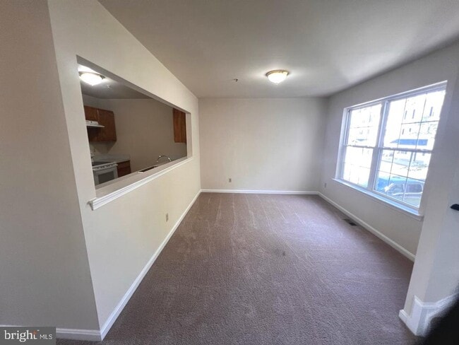 Building Photo - 3615 Harbor Rd Rental