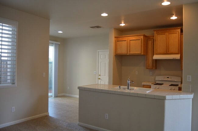 Photo - 2201 Imray Way