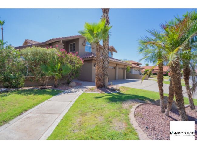 Photo - Elegant 4/3 Phoenix House with Pool!