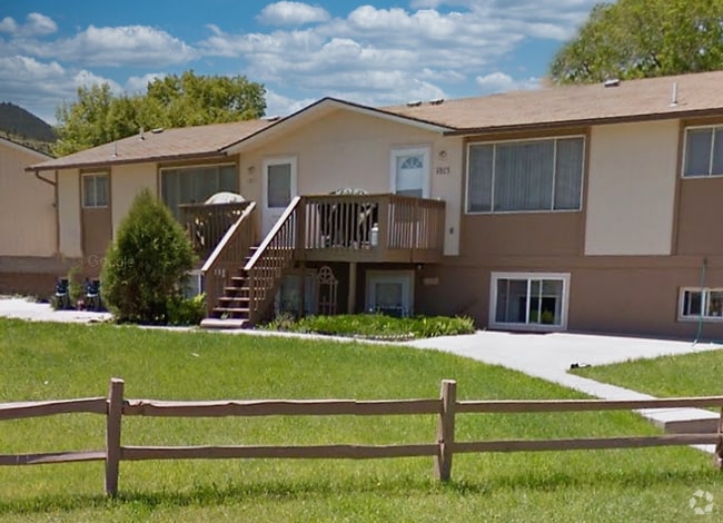 Building Photo - 1809 Wilder Ave Rental