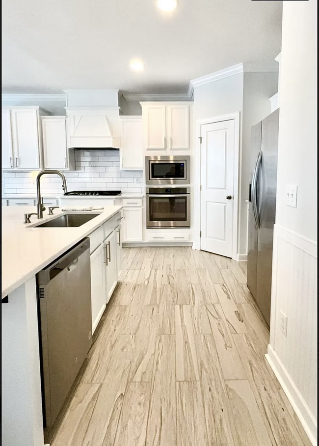 Photo - Charming 3-Bed End-Unit Townhome in Apex!