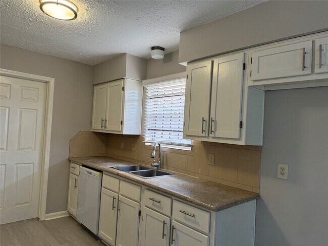 Photo - 11411 Graywood Dr