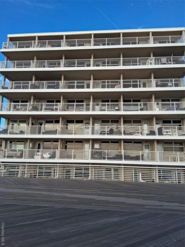 Building Photo - 250 Shore Rd Unit 2D