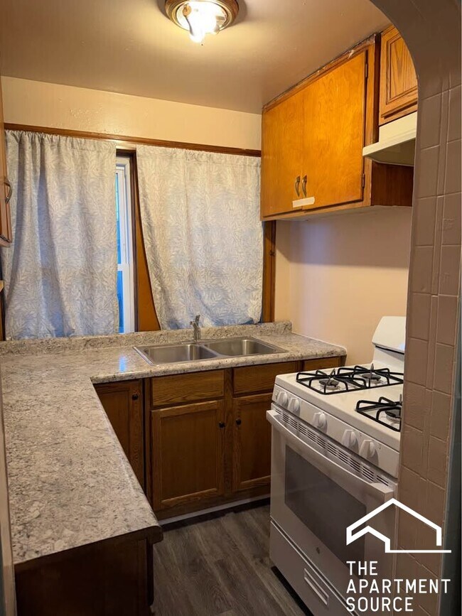 Photo - 5143 S Rockwell St Unit 1