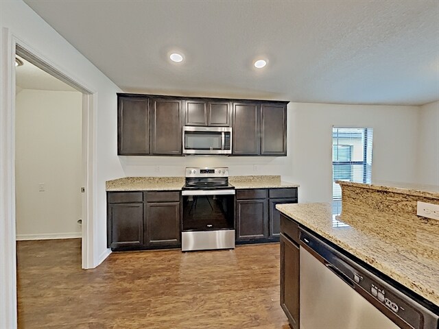 Photo - 1114 Brenton Leaf Dr