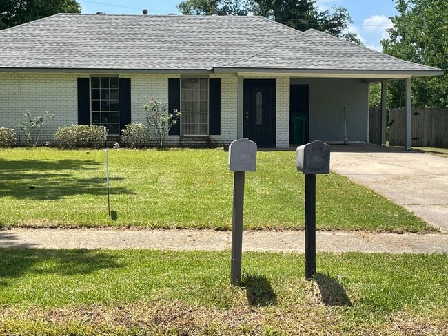CHARMING 3-BEDROOM HOME FOR RENT IN ZACHAR... - CHARMING 3-BEDROOM HOME FOR RENT IN ZACHAR...