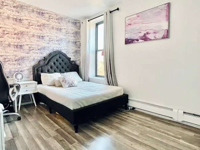 Photo - Park Slope Huge room, terrace, by Prospect Park#33 Unit 3FL