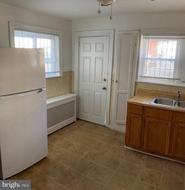 Photo - 2303 Catharine St