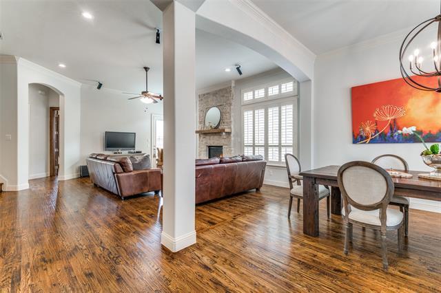 Photo - 8237 Inverness