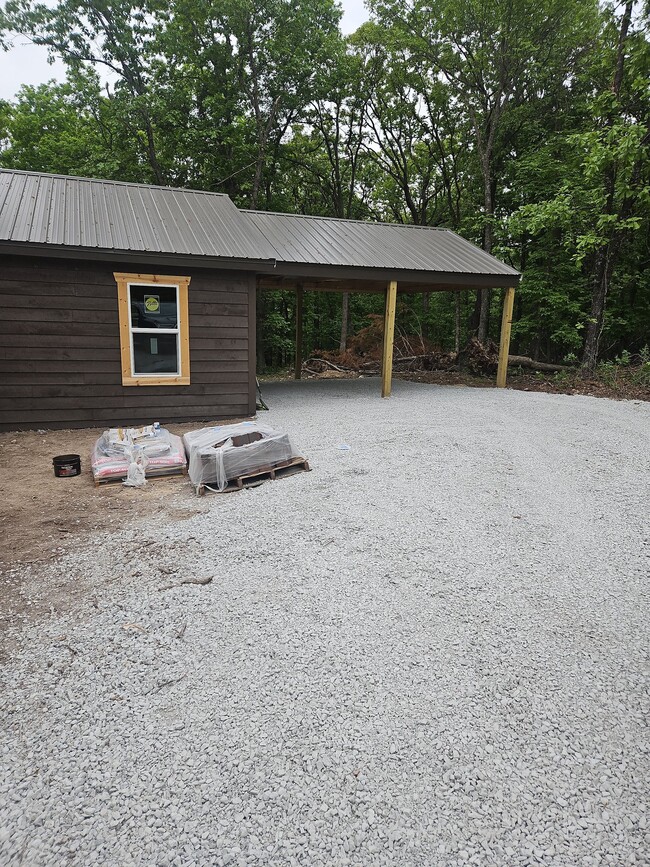 Photo - 3860 Gardiner Rd