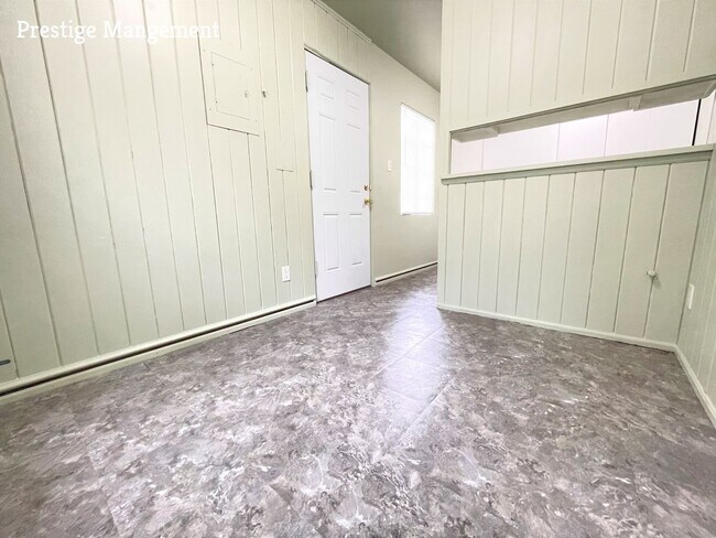 Photo - Section 8 Approved!! Nice 2 Bed 1 Bath Home