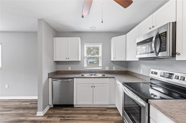 Photo - 1925 34th Ave E